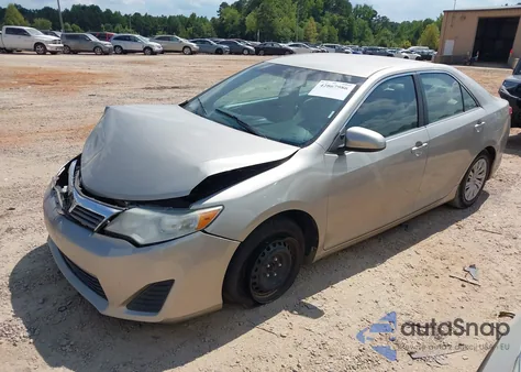 2013 Toyota Camry L z USA, uszkodzony, nr VIN 4T1BF1FK9DU717660